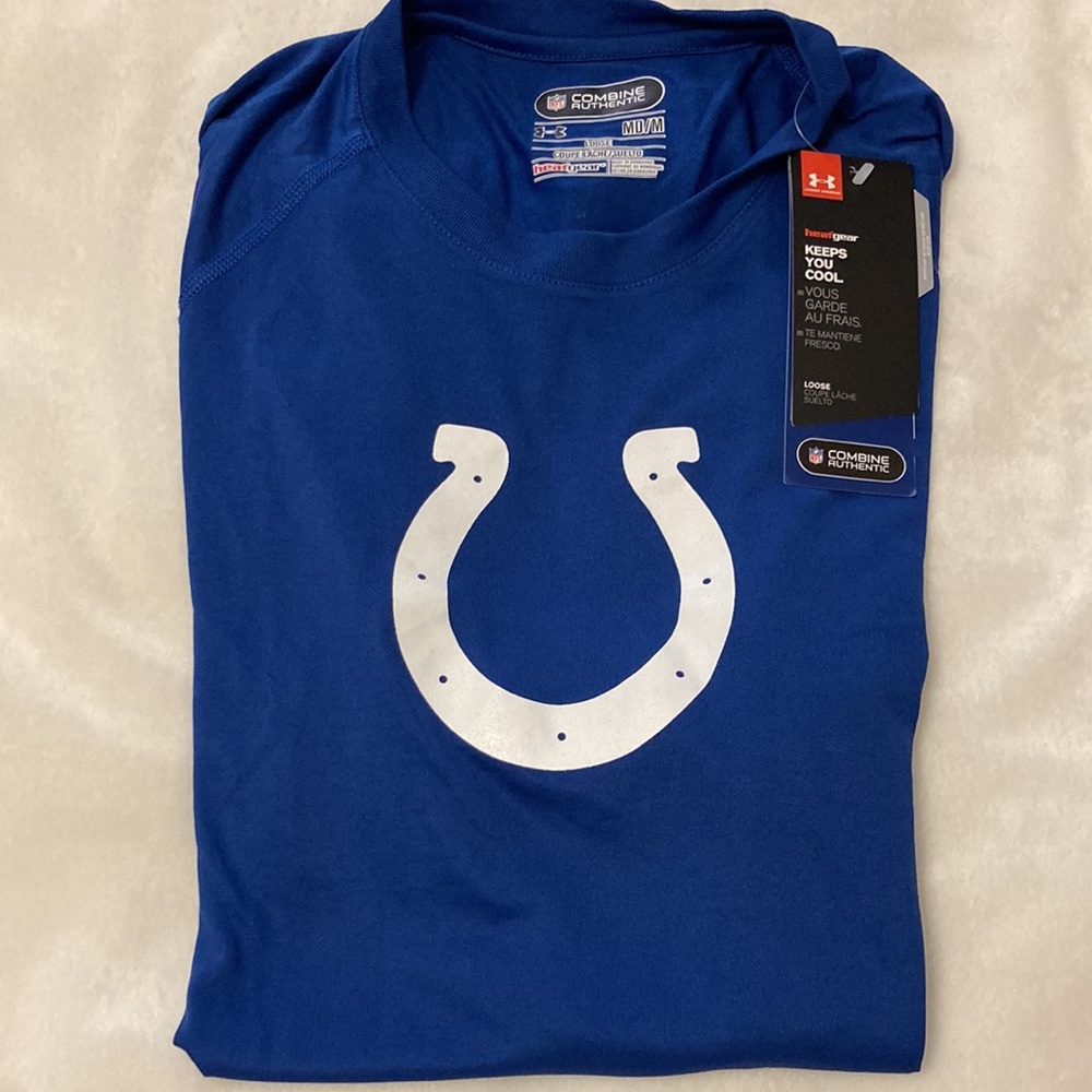 NWT Under Armour Indianapolis Colts mens medium tshirt loose w/ hear gear